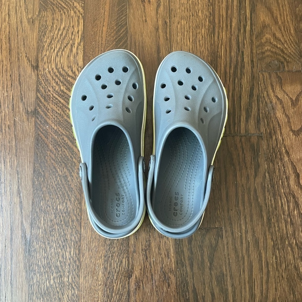 Kids unisex light gray crocs